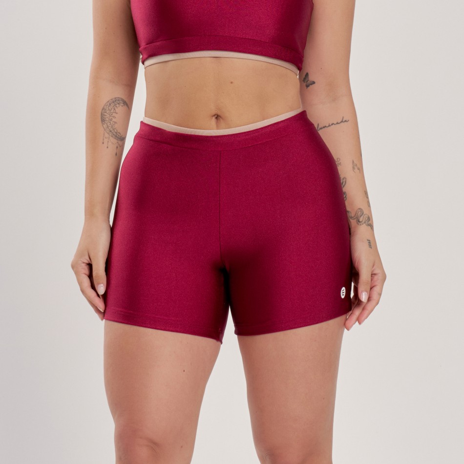 Short Bicolor Vermelho Cereja com Chocolate